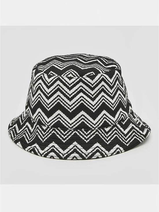 Missoni Accessories - NWT Missoni Monochrome Zigzag Knit Bucket Hat One Size